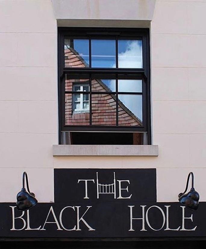 The Black Hole Winchester Exterior photo